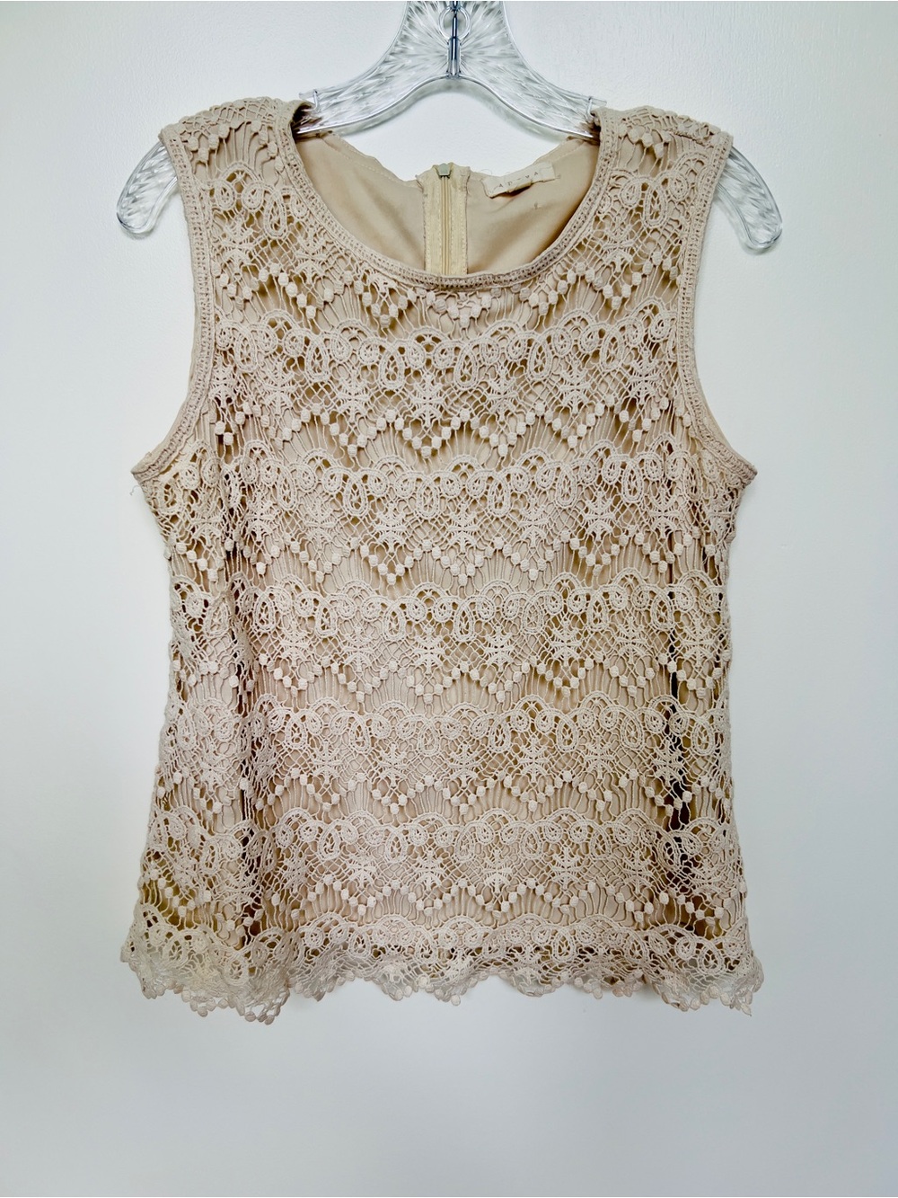 Adiva women’s Cream Lace Sleeveless Top
